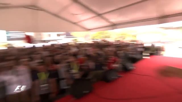 F1 2016 Malaysian GP - Sebastian Vettel gives a fan his own Ferrari cap смотреть онлайн