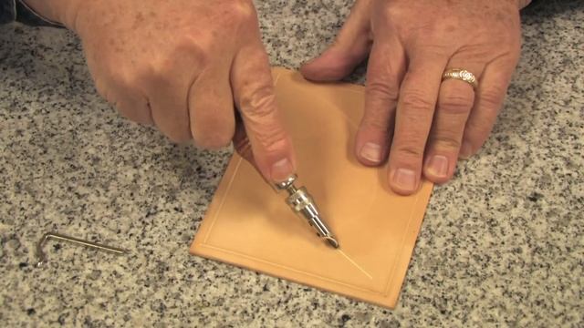 Pro Stitching Groover Leather Tutorial смотреть онлайн