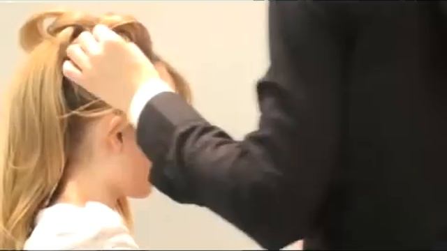 Amazing Wedding Upstyle With Elegant Curls. смотреть онлайн