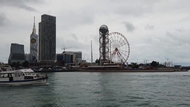 Прогулка по Батуми 16 июля 2022 года.Площадь Европы,набережная,прогулка на катере. смотреть онлайн