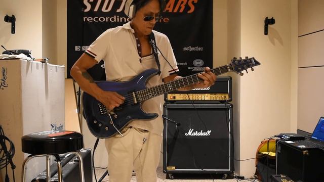 Schecter Hellraiser Hybrid C1 FRS @ studiogears.com смотреть онлайн