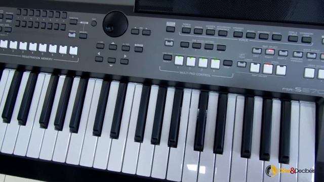 Teclado Arranjador Yamaha PSR-S670 смотреть онлайн