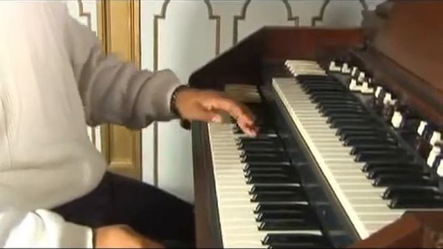 Organ Bass Lines: Experiment With Movements