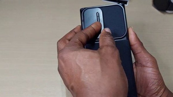 Samsung Galaxy S23 Ultra Spigen Optik Armor Case