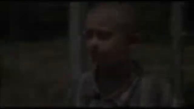 "Мальчик в полосатой пижаме" Джон Бойн смотреть онлайн