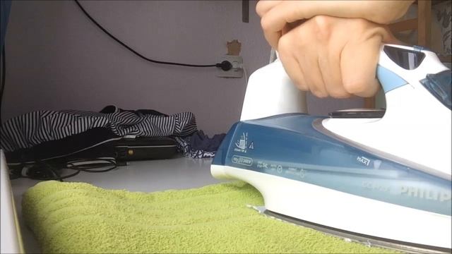 Приклеиваем аппликацию из страз на махровую ткань. смотреть онлайн