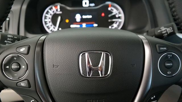 2018 Diamond White Honda Pilot 4D Sport Utility #9623 смотреть онлайн