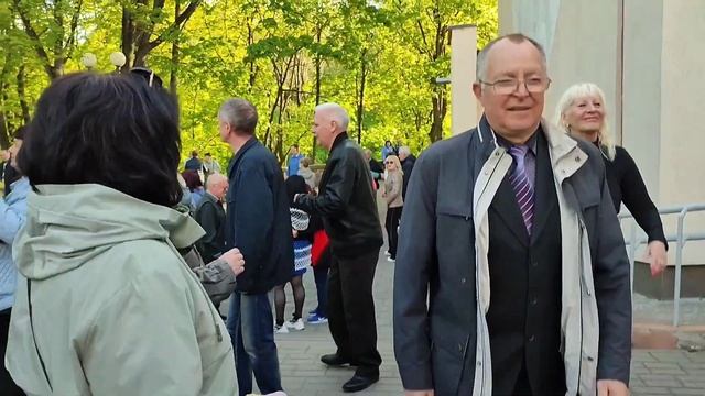 "Горит костёр Любви для Нас с Тобой"...в парке...30.04.2023года. смотреть онлайн