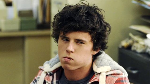 Обзор сериала "Бывает и хуже"(The middle) смотреть онлайн