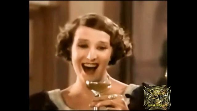 Как должна смеяться девушка, если ей нравится парень) смотреть онлайн