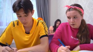 Подруга МЕШАЕТ ДАШЕ СТРОИТЬ ЛЮБОВЬ !! Чего ДОБИВАЕТСЯ ВРЕДНАЯ ОДНОКЛАССНИЦА