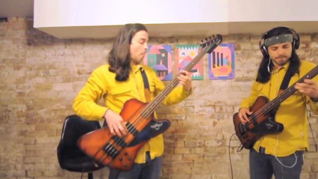 Fretless Thunderbird Groove смотреть онлайн