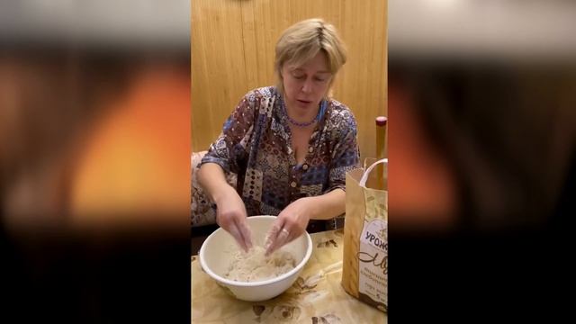 Очень вкусный постный пирог-кулебяка с капустой - продолжаем рубрику "У нас в гостях..." смотреть онлайн