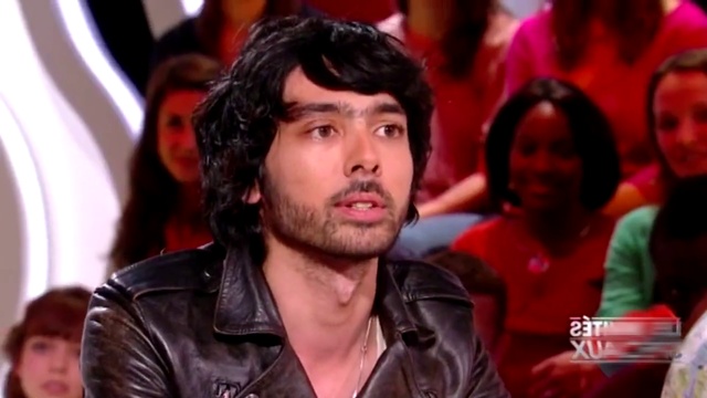 Justice - Le Petit Journal - 2013 - Access All Arenas Live Album Release смотреть онлайн