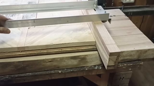 супер точная и простая каретка для фрезера.