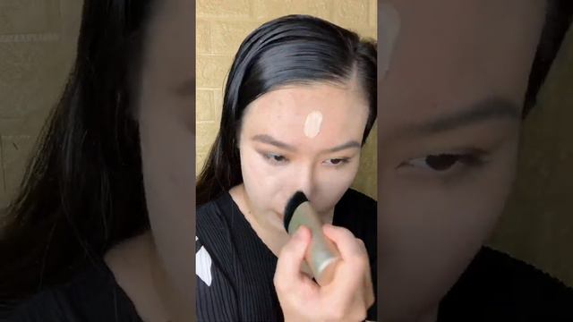 Review: Stila Cosmetics Wonder Brush for Face & Body | I try it on different products смотреть онлайн