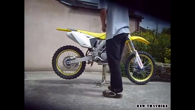 Suzuki RMZ250 exhaust sound and fly by compilation смотреть онлайн
