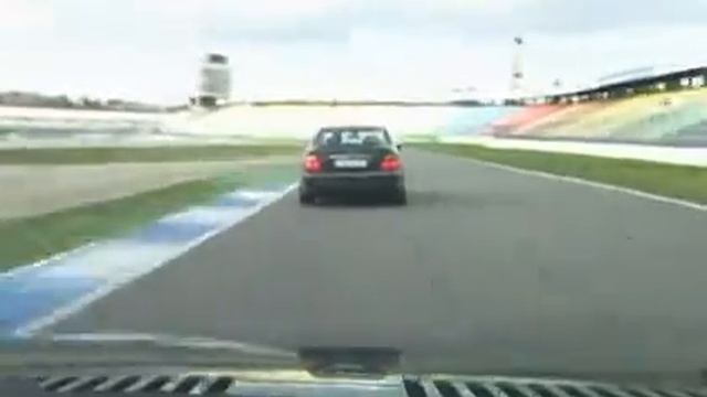 Mercedes W211 E55 MKB , SLR Kompressor + a&a-tuning Pulley Kit & Software ca700PS, @Hockenheim Drif смотреть онлайн