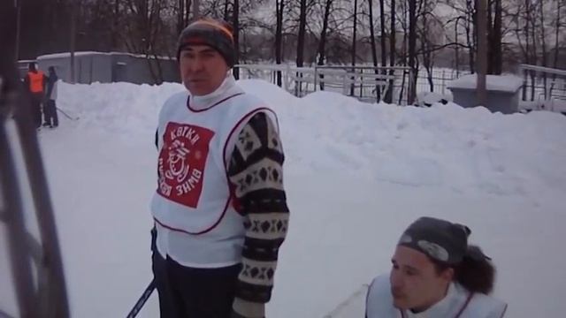 Стадион Октябрь. Турнир по стрит хоккею. Шайба - Жесть смотреть онлайн