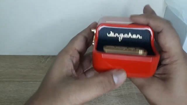 NIIMBOT B21 THERMAL STICKER PRINTER