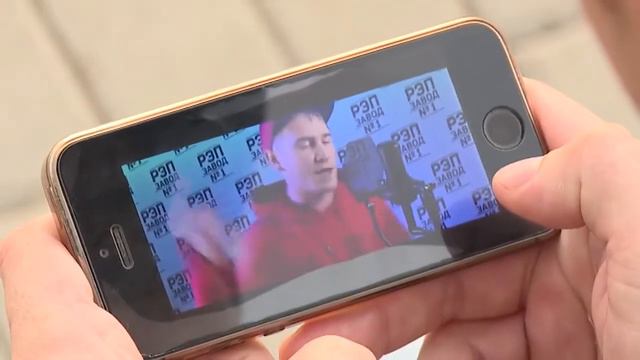 Репер Evgen из Воткинска прошел в финал Рэп завода смотреть онлайн