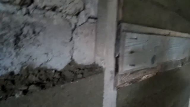 Лоханулся при выравнивании стен опилкобетоном в подвале... смотреть онлайн