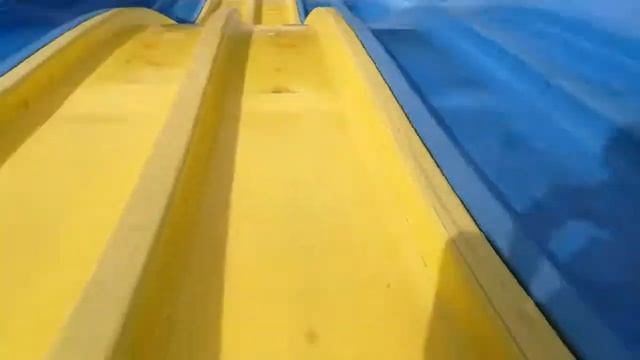 Wave runner slide at France miniature смотреть онлайн
