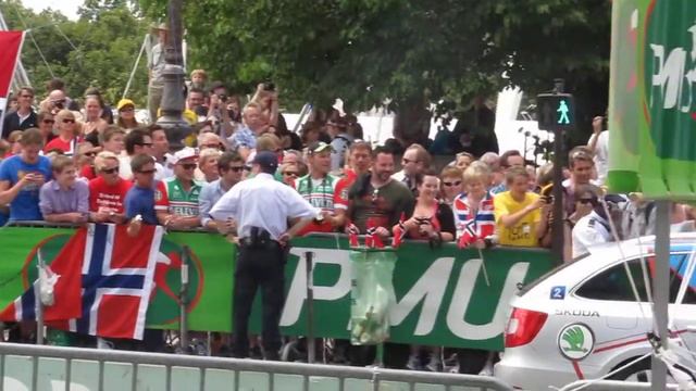 Norwegian Fans - Tour De France 24/07/2011