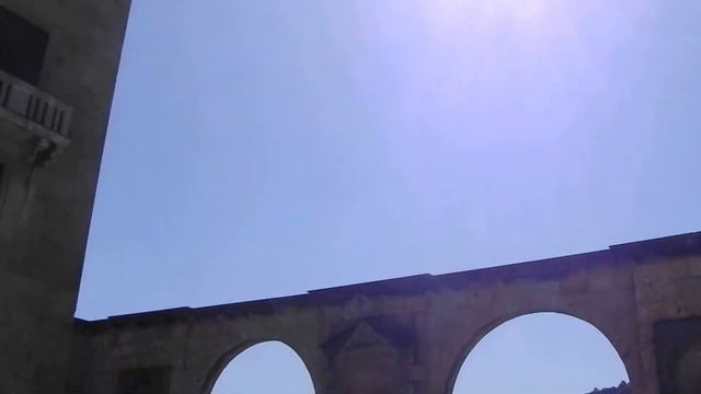 Колокольный звон в монастыре Монсеррат смотреть онлайн