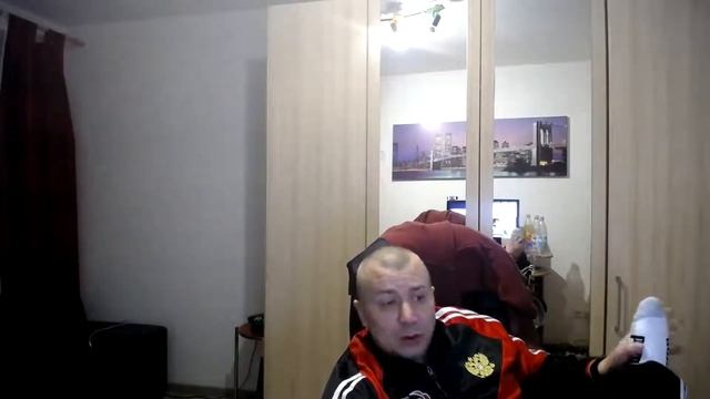 Пассажиров метро отучили сидеть в метро нога на ногу! смотреть онлайн