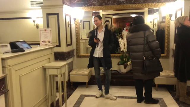 ВЛОГ! ГОТОВИМСЯ К СЪЁМКАМ. МУЗЕЙ В ТУАЛЕТЕ!?!😳 смотреть онлайн