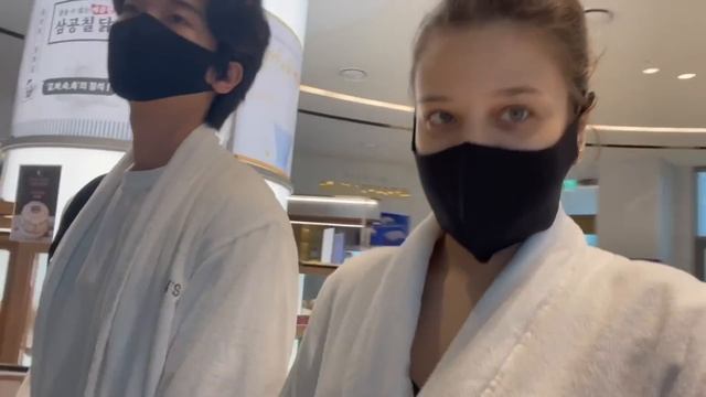 ОТДЫХ С ДРУЗЬЯМИ НА МОРЕ В КОРЕЕ! ?? ПРОДОЛЖЕНИЕ ДНЯ РОЖДЕНИЯ! СЮРПРИЗ ДЛЯ ДЖИНУ! смотреть онлайн