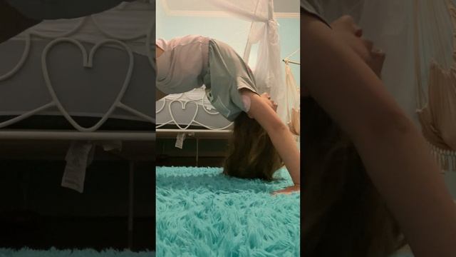 Get a flexible back fast! Daily stretching смотреть онлайн