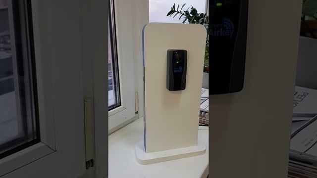 Работа контроллера SmartAirkey с электромеханическим замком смотреть онлайн