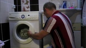 Не открывается стиральная машинка. Как быть?