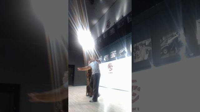 Plus size model from Russia is dancing bachata. смотреть онлайн