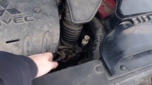 Одна из причин почему могут плавать обороты на Mitsubishi Outlander