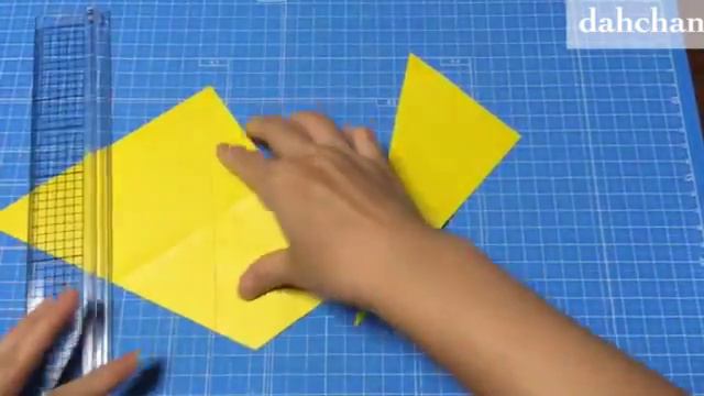 折り紙でニワゼキショウのブーケを作ってみた★Origami Blue-eyed Grass Bouquet Tutorial