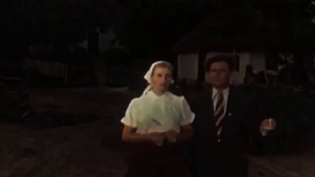 Любимая застольная песня...Расцвела под окошком белоснежная вишня смотреть онлайн