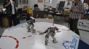 Битва роботов Альталья против Безымянного робота