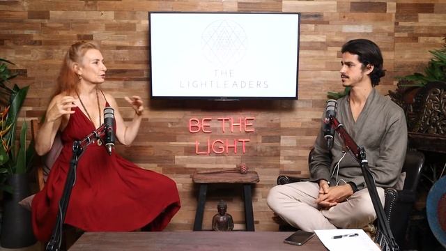 #119 - The Truth About Osho's Commune And Building Communities - Ma Ananda Sarita