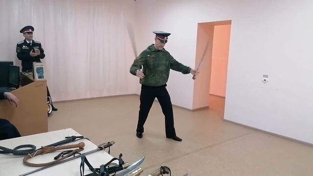 Патриотический час "Вместе мы - большая сила, вместе мы - страна Россия" смотреть онлайн