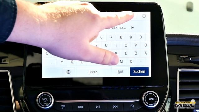 Infotainmentsystem Ford Tourneo Custom | iPhone verbinden | Ford Sync | Navi Adresse eingeben смотреть онлайн