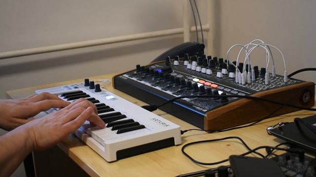 Minibrute 2S - 5 tracks - all sound comes from this machine - THIS SYNTH IS AWESOME смотреть онлайн