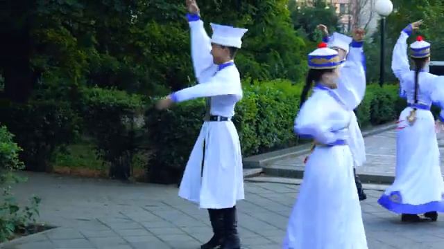 Калмыцкий народный танец «Шарка Барка»