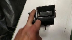 Электрический орехокол.