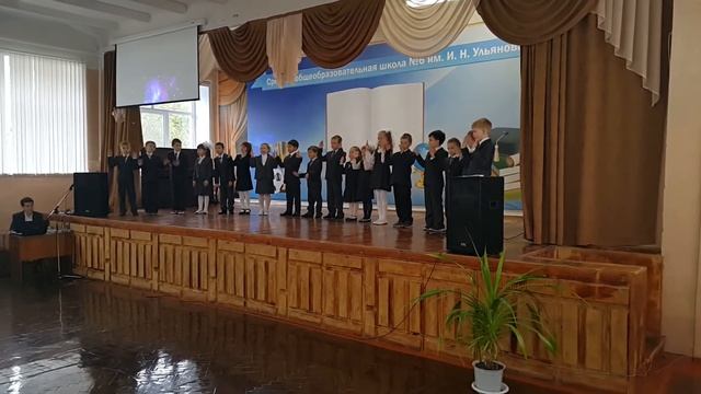 Наше первое выступление на сцене смотреть онлайн