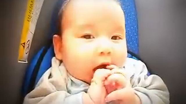 Самый клевый смех! мой маленький малыш хохотунчик))))