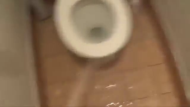 Я РЖАЛ ЧАС! | Как мужчины ходят в туалет по мнению женщин смотреть онлайн