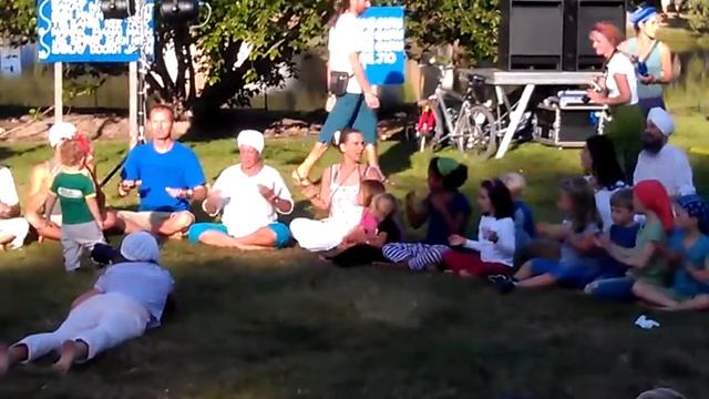 Gurudass Kaur - Childplay Yoga - Yoga Festival 2012 смотреть онлайн